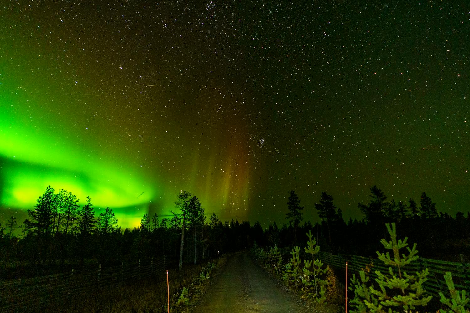 Stunning Northern Lights in Ylläsjärvi, Finland
