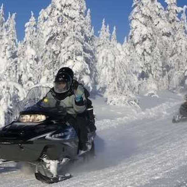 snowmobis3